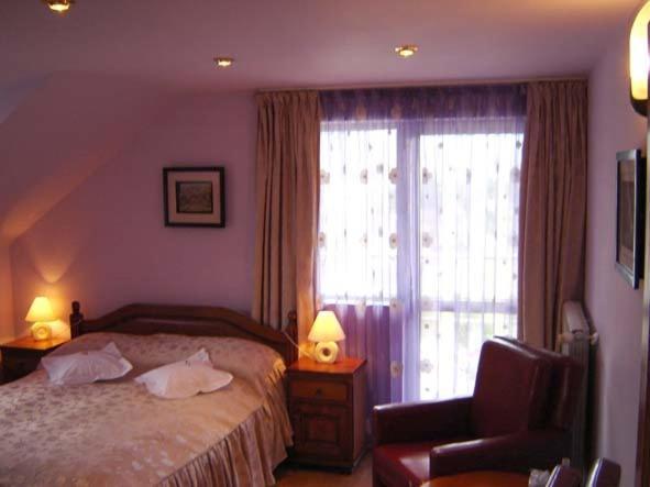 Hotel Cosmos Campulung Moldovenesc Ruang foto