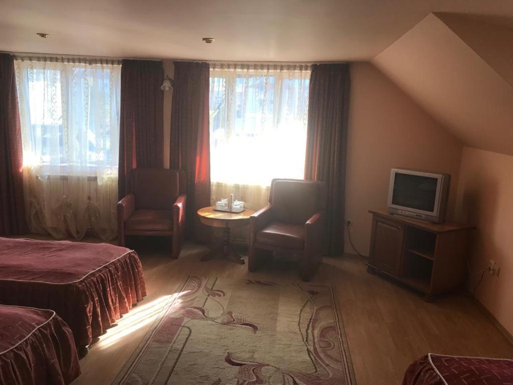 Hotel Cosmos Campulung Moldovenesc Bagian luar foto
